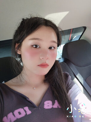 粉底膏