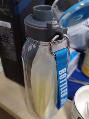 运动水壶