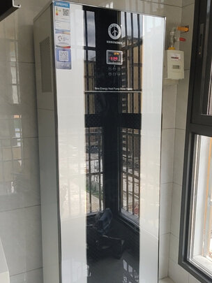 空气能热水器|外观展示纽恩泰空气能热水器怎么样?多少人不看这被忽悠了