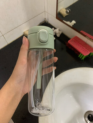 吸管水杯