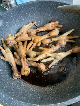 麦饭石不粘锅