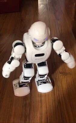 优必选Alpha Ebot智能机器人真实使用感受,优缺点评测揭秘
