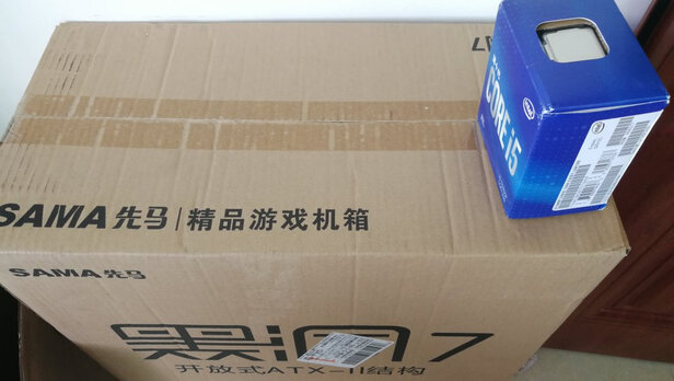 %title插图%num 先马(SAMA)黑洞7 中塔吸音降噪台式电脑主机箱 支持ATX主板/宽体五金/标配3风扇4面吸音棉/背线/独立电源仓