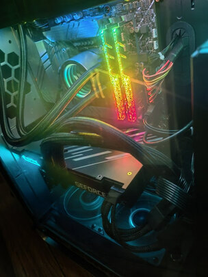 七彩虹iGame|七彩虹iGame GeForce RTX 3090 Ti显卡到底怎么样，参数如何！
