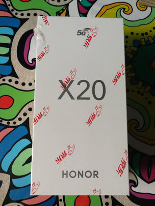 %title插图%num 荣耀X20 66W超级快充 120Hz高刷屏 6400万超清影像 4300mAh 全网通版 8GB+128GB 幻夜黑