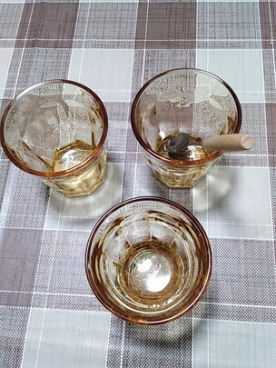 玻璃水杯