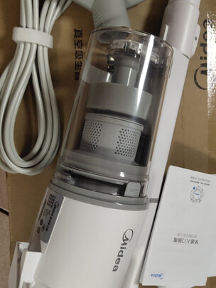吸尘器