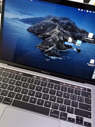 Apple MacBook Pro 13.3  八核M1芯片 8G 512G SSD 银色 笔记本电脑 轻薄本 MYDC2CH/A