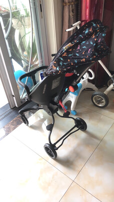 带宝宝出门玩轻便好推,方便折叠,不错不错-巴巴泥婴儿推车遛娃神器溜