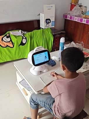 %title插图%num 安智兔 小智能机器人学习机器人度儿童早教机器人0-12岁视频通话英语学习机小学初中高中玩具 公主粉+安卓9寸AR【尊享版160G】+中小学同步