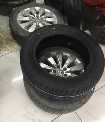 邓禄普215/60R16好不好？稳定性高不高？低调奢华吗？