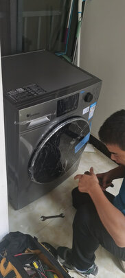 小天鹅TG100V86WMDY5滚筒洗衣机|外观展示小天鹅TG100V86WMDY5怎么样?多少人不看这被坑了？