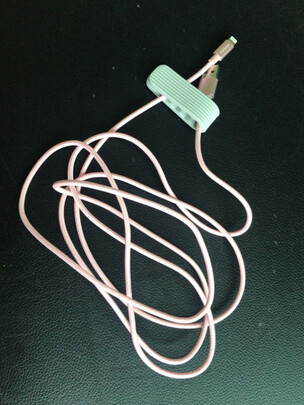 摩米士数据线剪断