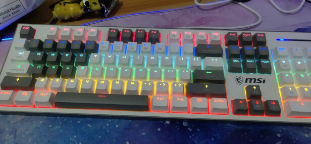 微星GK50红轴 机械键盘究竟怎么样？手感够不够好，灵敏度佳吗？