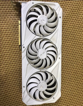 华硕ROG-STRIX-RTX3080-O10G-V2-WHITE显卡|用户揭秘华硕ROG-STRIX-RTX3080-O10G-V2-WHITE显卡好吗,入手解密评测真相