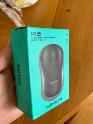 %title插图%num 罗技(Logitech)M185鼠标 无线鼠标 办公鼠标 对称鼠标 黑色灰边 带无线2.4G接收器