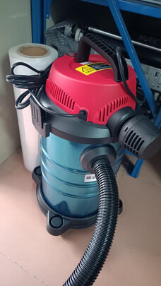 车载吸尘器