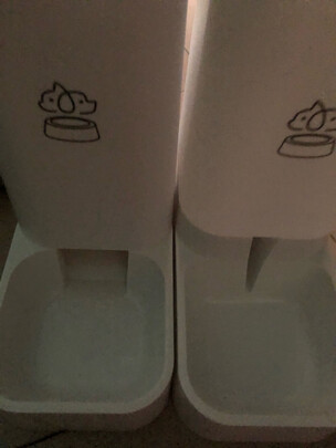 宠物自动喂食器
