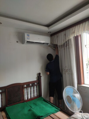 %title插图%num 海尔(Haier)新三级 大1.5匹 速享风 智能 自清洁 变频壁挂式卧室空调挂机 KFR-35GW/83@U1-Ge 以旧换新
