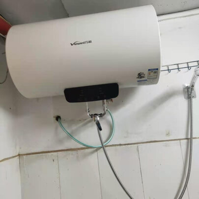 电热水器