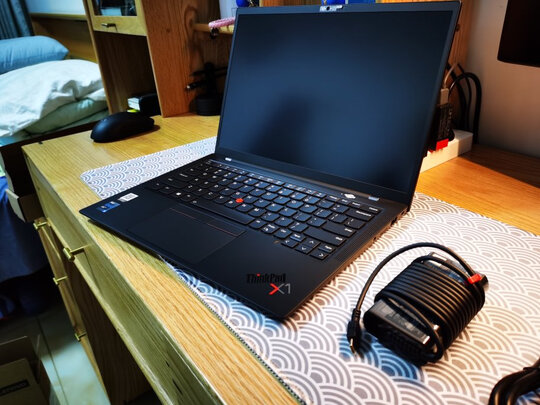 参考剖析ThinkPadX1 Carbon怎么样?深度测评剖析