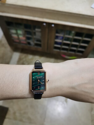 LOLA|LOLA ROSELR2136+钢带手表如何,值得入手的原因分享！