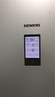 %title插图%num 西门子(SIEMENS) 274升 混冷无霜三门冰箱 零度保鲜 三循环 LCD屏(银色)BCD-274W(KK28UA41TI)