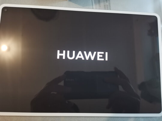 华为MatePad Pro到底好不好啊？反应快吗？灵敏度佳吗 