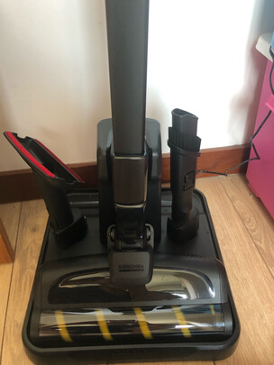 KARCHER德国卡赫 无线吸尘器手持家用立式 轻量大吸力大功率 除螨虫地毯宠物家庭适用 VCS4豪华版