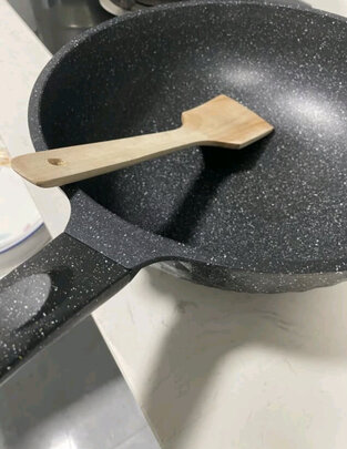 麦饭石不粘锅