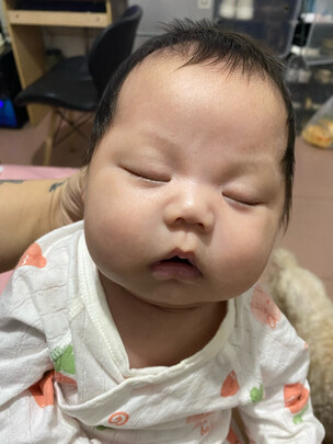 婴儿身体乳