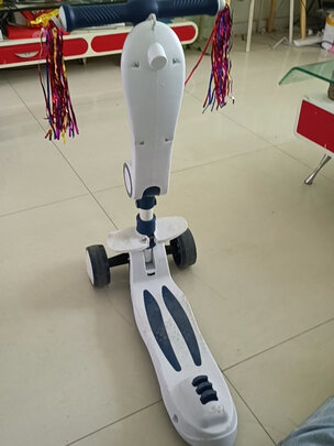 儿童滑板车
