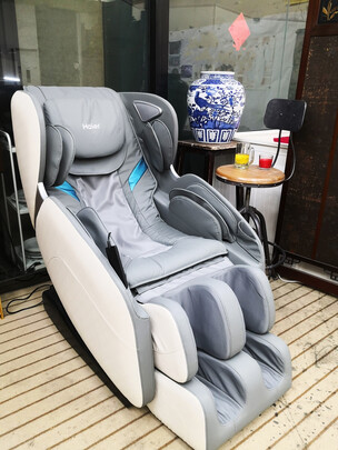 %title插图%num 海尔(Haier)按摩椅H3-102家用全身豪华零重力全自动多功能电动按摩沙发椅子3D智能语音太空舱 灰色H