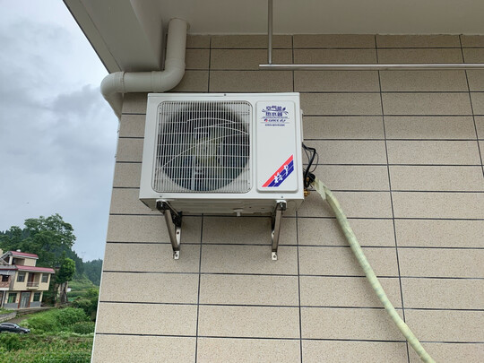 格力SXT200LCJW/Y-1j(御锦)|格力SXT200LCJW/Y-1j(御锦) 顶(配KFRS-3.5J/NaA-1j) 空气能热水器怎么样评测分析结果告知！