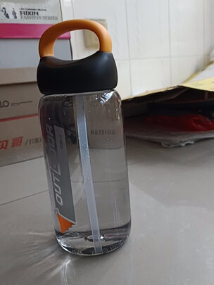吸管水杯