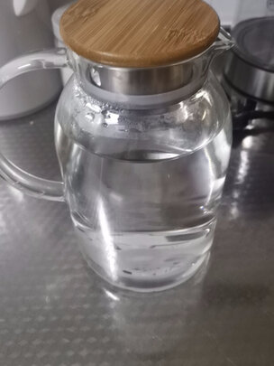 玻璃水杯