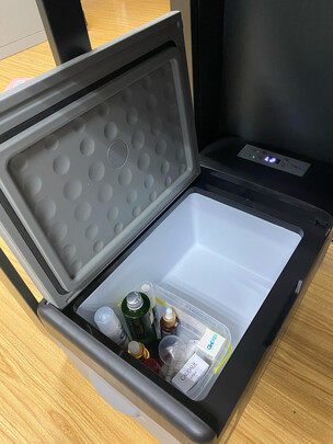 车载冰箱