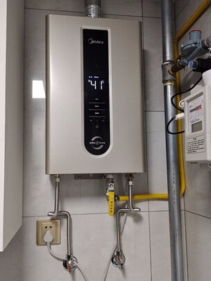 三,美的jsq22-hwa燃气热水器网友对比评测