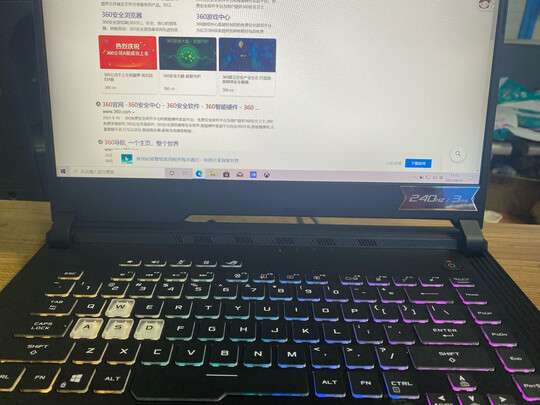 ROG魔霸5游戏本|知乎评测：rog魔霸新锐和y7000p哪个好？优缺点区别是啥？
