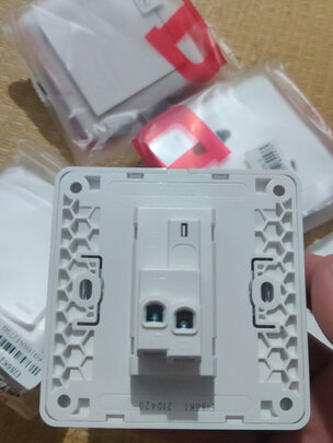 德力西(DELIXI)开关插座CD812一开单开双开单双控开关墙壁插座86型白色 一开单控