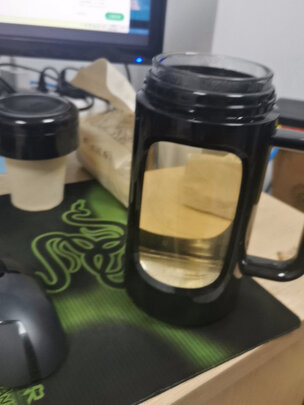 玻璃杯