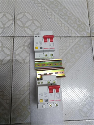  德力西电气（DELIXI ELECTRIC）微型断路器 DZ47S空气开关家用空开DZ47s C型 3P 10A