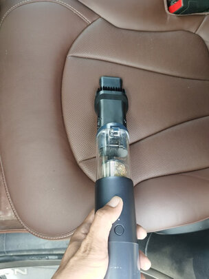 车载吸尘器