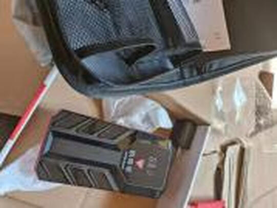 汽车电瓶充电器