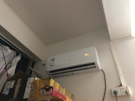 奥克斯（AUX）大1匹 清爽侠 新能效 快速冷暖 自清洁 壁挂式空调挂机(KFR-26GW/BpR3BFW1(B3))节能 以旧换新