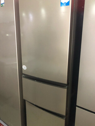 海尔 （Haier）216升直冷三门三温区家用租房低音节能小冰箱小巧不占地中门软冷冻BCD-216STPT以旧换新