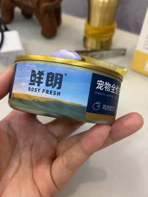 猫粮罐头