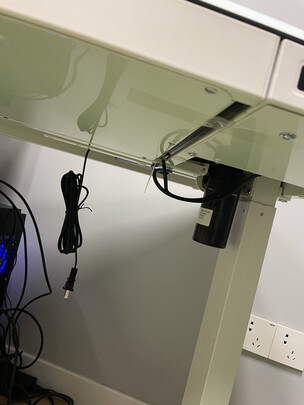 乐歌E5雅白电脑桌|乐歌E5雅白电脑桌到底怎么样，参数如何！