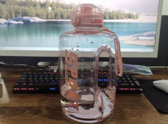 运动水壶