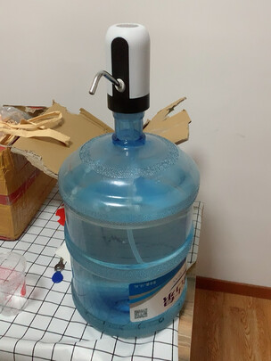 桶装水抽水器怎么装